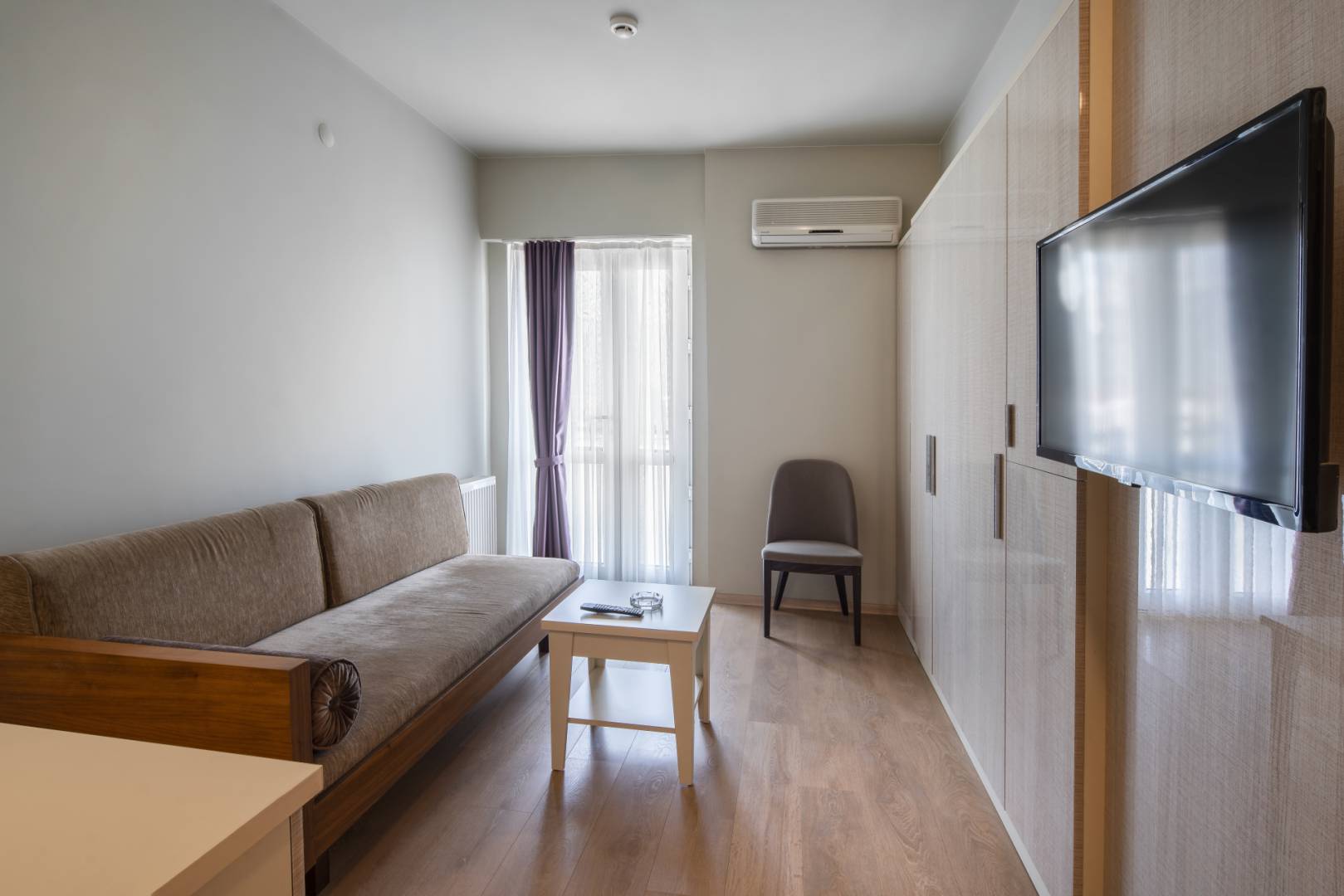 suite (2).jpg